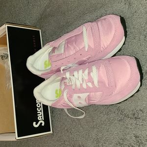 NWT Saucony Pink Jazz Sneakers, 8.5, women's,  brand new in box, never worn.